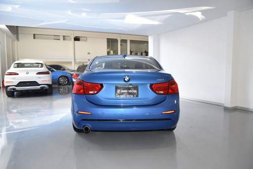 Imagen 5 de 8 de Bmw Serie 1 2019 1.5 Sedán 118i Sport Line L3 At
