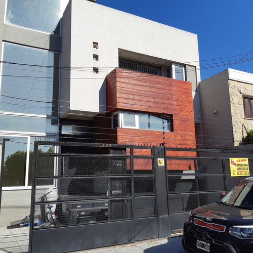 Ramos: Casa 5 Amb. C/pileta, Gje. Tza. Oportunidad