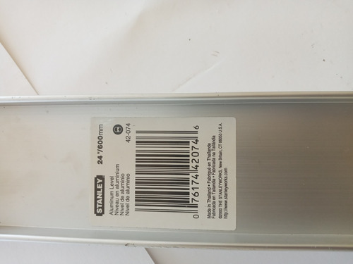 Imagen 7 de 7 de Nivel De Aluminio 3 Aguas Marca Stanley 24 (60cm) 42-074