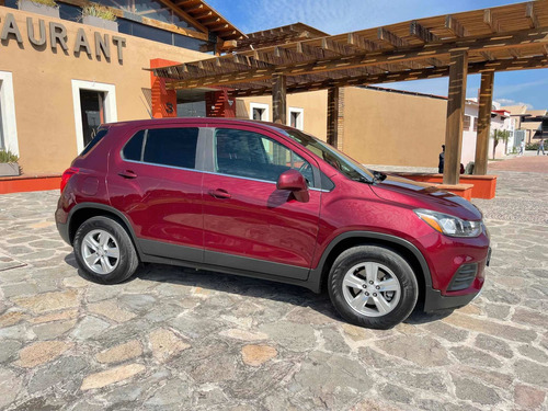 Imagen 2 de 15 de Chevrolet Trax 2017 1.8 Lt At