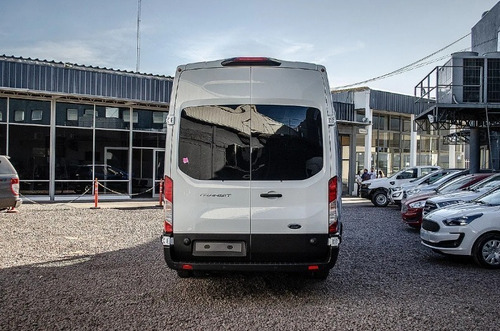 Imagen 3 de 13 de Ford Transit Minibus 17+1