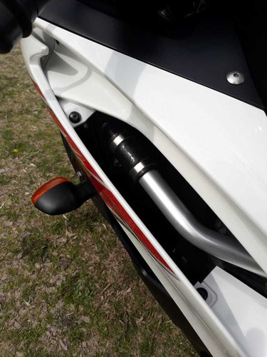 Imagen 8 de 14 de Yamaha R6