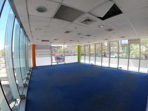 Espectacular Local Comercial De 238m2 En Arriendo