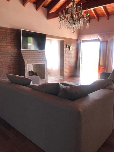 Dueno Vende - Villa Carlos Paz Oportunidad Unica : Casa En Barrio Exclusivo Con Vista Increible