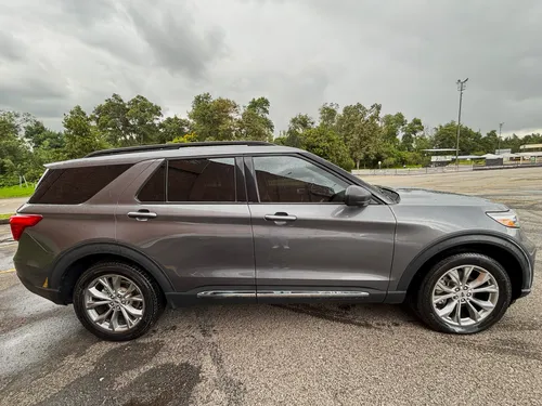 Ford Explorer 2.3 XLT 4X4