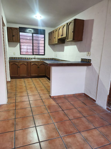 Casa En Venta Con Estilo Rustico En Piedra Lisa