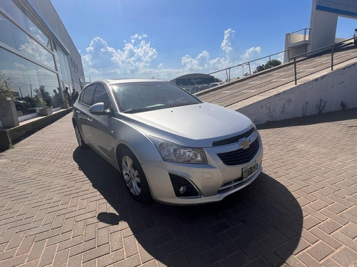 Imagen 4 de 17 de Chevrolet Cruze 5p 1,8 Ltz Ac