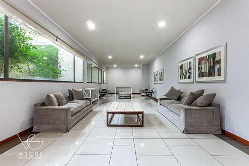 Departamento En Venta De 2 Dorm. En Lo Barnechea
