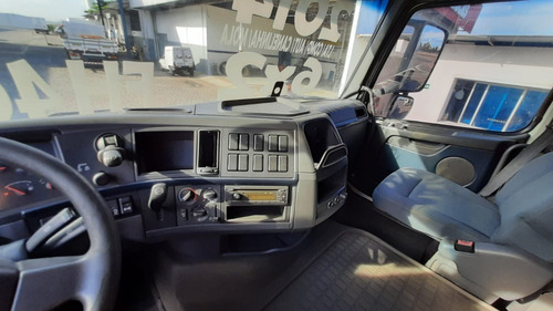 Imagem 9 de 14 de Volvo Fh 460 6x2 2014