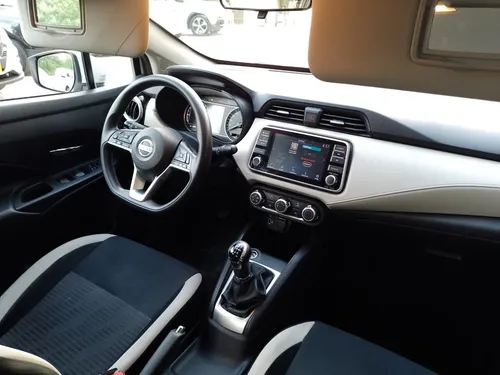 Nissan Versa Advance