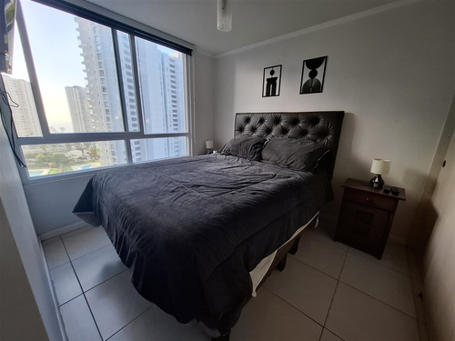 Departamento En Venta De 3 Dorm. En Coquimbo