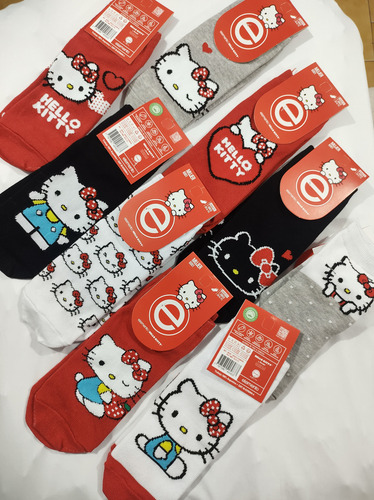 Pack X 12 Medias Soquetes Hello Kitty Elemento 35/40 Algodón Colores Surtidos Hello Kitty 35/40