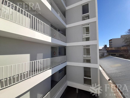 Imagen 4 de 18 de Venta De Departamento 1 Ambiente En Crucesita (28815)