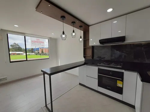 Arriendo Apartaestudio 30 M2. Park Living Mazuren Estrenar