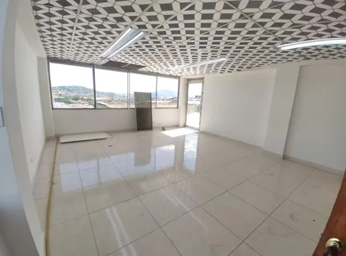 Oficina En Arriendo En Centro. Cod A22782