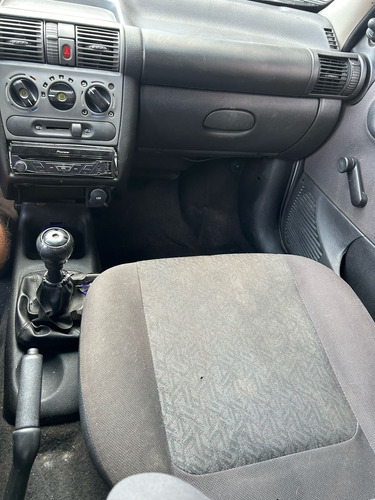 Chevrolet Corsa Classic 1.0 Life Flex Power 4p