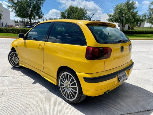 Imagen 6 de 13 de Seat Ibiza Sport Surf