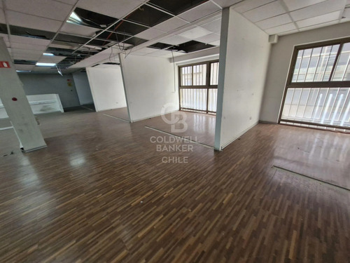 Local 1.241m2 Santiago Centro Bajó Uf 4.400