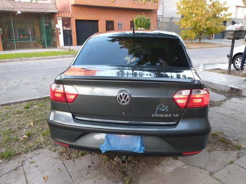 Imagen 2 de 15 de Volkswagen Voyage 1.6 Highline 101cv Ll+alt 2013