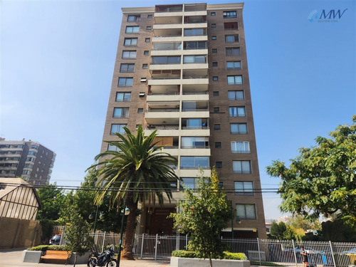 Departamento En Venta De 1d 1b En Ñuñoa. Metro Chile España