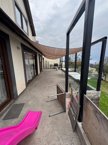Casa 160 Mt2 Con Vista Panoramica En Alto Macul 4d / 3b