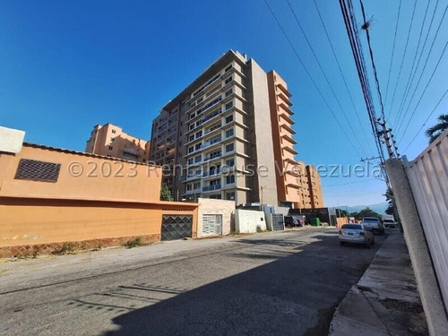 Apartamentos En Venta Con 120m2 Acabados De Primera Planta Electrica Pisos De Porcelanato Aire Integral Vigilancia Las 24 Horas Monte Real Zona Este Barquisimeto Lara Daniela Linarez 