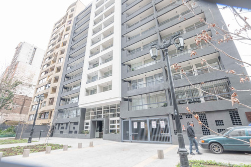 Edificio Av. Sta. Rosa (1 Est. 1 Bod.) Vista Norte Piso 4