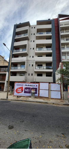 Depto A Estrenar Frente A La Plaza, Muy Cerca Del Centro!