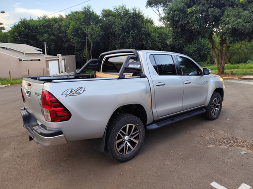 Toyota Hilux 2.8 Tdi Srv Cab. Dupla 4x4 Aut. 4p