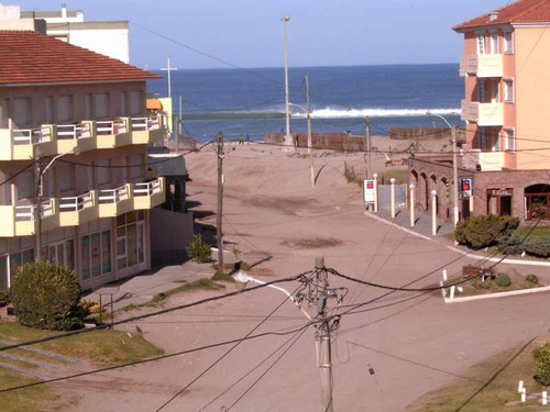 Imagen 6 de 30 de Alquiler Departamentos 2 Ambientes Villa Gesell A 1 Cuadra De La Playa. Paseo 129 Y Av 1 Y Paseo 133 Y Av 1 Leer Descripción