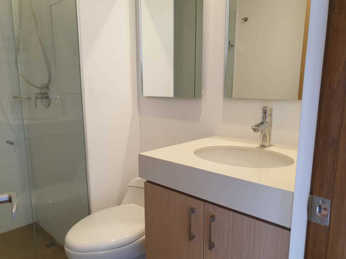 Imagen 7 de 14 de Se Arrienda Apartamento En Medellin, Los Balsos