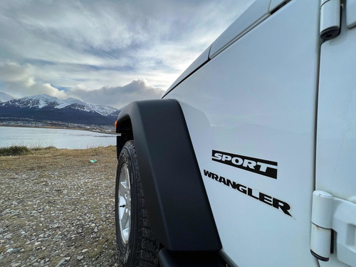 Imagen 16 de 17 de Jeep Wrangler 2016 3.6 Sport 284hp Mtx