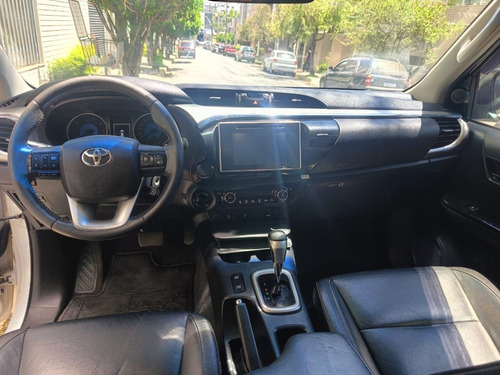 Toyota Hilux 2.8 SRV 4X4 CD 16V DIESEL 4P AUTOMÁTICO