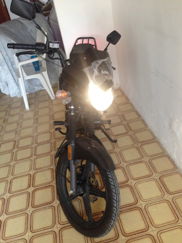 Moto Um Nueva 150cc 2016