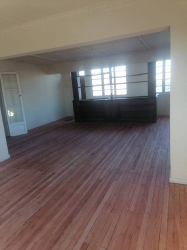 Amplia Casa En Av. Las Dalias Maipu