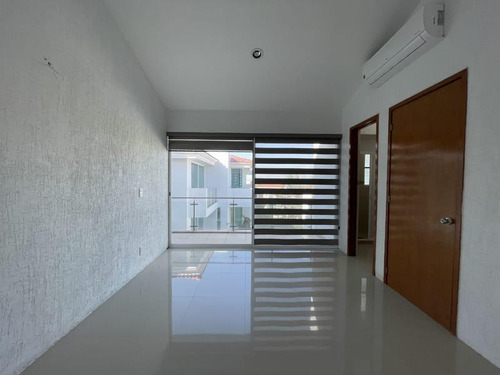 Casa En Lomas De Cocoyoc