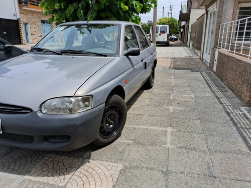 Ford Escort 1.6 Lx Cross