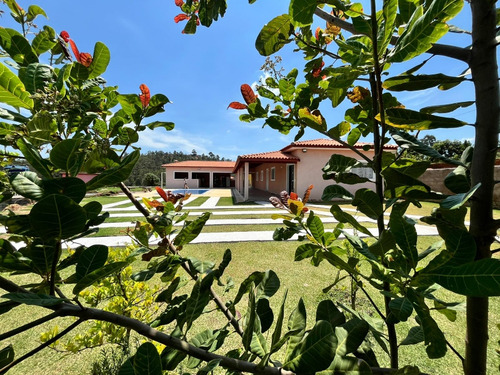 Linda Chácara Em Condomínio Com Linda Vista