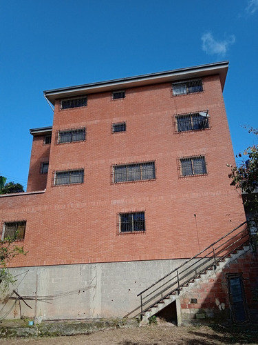 Imagen 2 de 14 de Casa Quinta Ubicada En Colinas De San Antonio (la Morita)