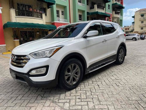 Imagen 2 de 15 de Hyundai Santa Fe Sport Americana