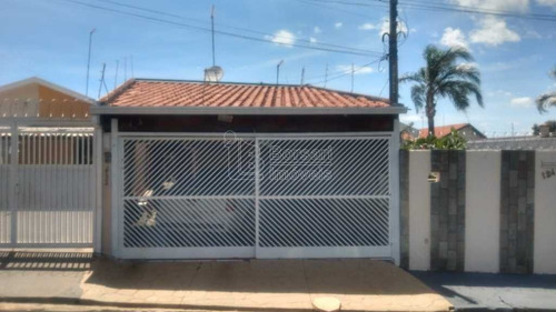 Imagem 1 de 6 de Venda De Casas / Padrão Na Cidade De Araraquara 9805