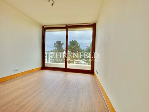 Bosques De Montemar, Concón. Departamento De 153 M2 .