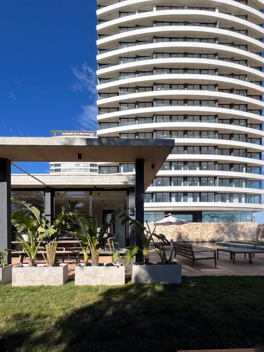 Alquiler - Apartamento Amueblado De 1 Dormitorio, Unidad 303 - Ventura Tower Carrasco
