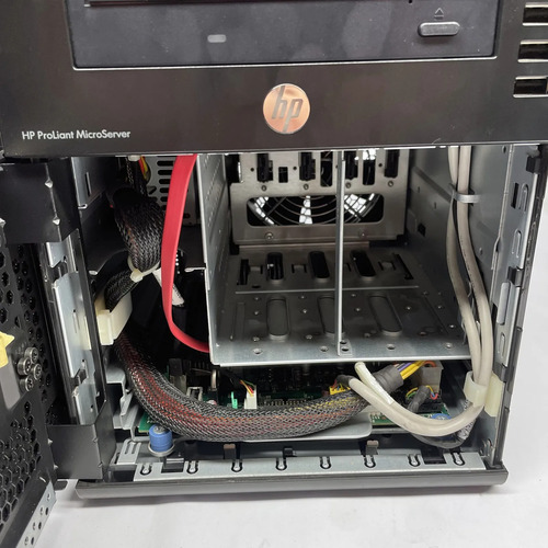 Servidor Hp Proliant Microserver G7 Nas 4 Discos Até 12 Tera