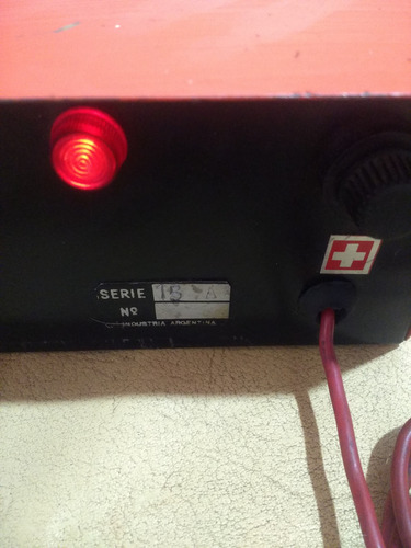 Cargador De Baterias Antiguo 6 Y 12v 15amp A Probar No Envio (Usado)