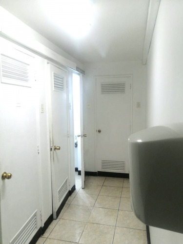 Oficina Mac Iver- Merced . Planta Libre/huerfanos - Piso C