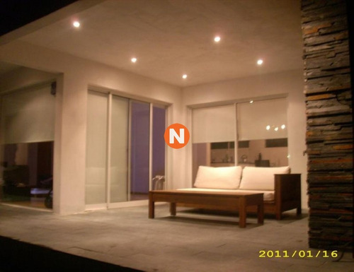 Hermosa Casa En Altos De Punta Piedra Con Vista Al Mar!!! - Ref: 213559