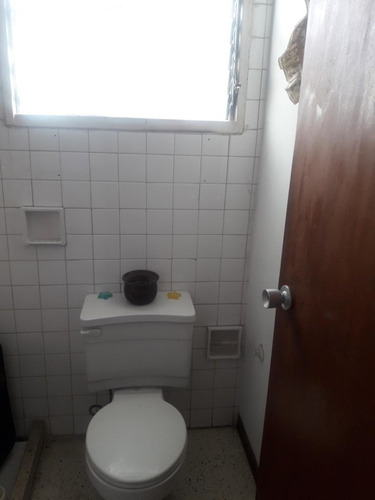 Imagen 8 de 14 de Apartamento En Venta Boulevar El Cafetal 160m2 4hab + Serv 1 Estac. Techado