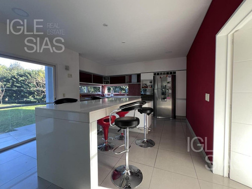 Casa En Venta Lote Interno 3 Dormitorios Barrio Santa Teresa, Villanueva