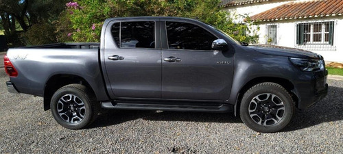 Toyota Hilux Srx 4x4 At 205 Hp